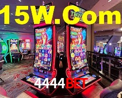 Sinta a adrenalina dos jogos de cassino com 4444Bet
